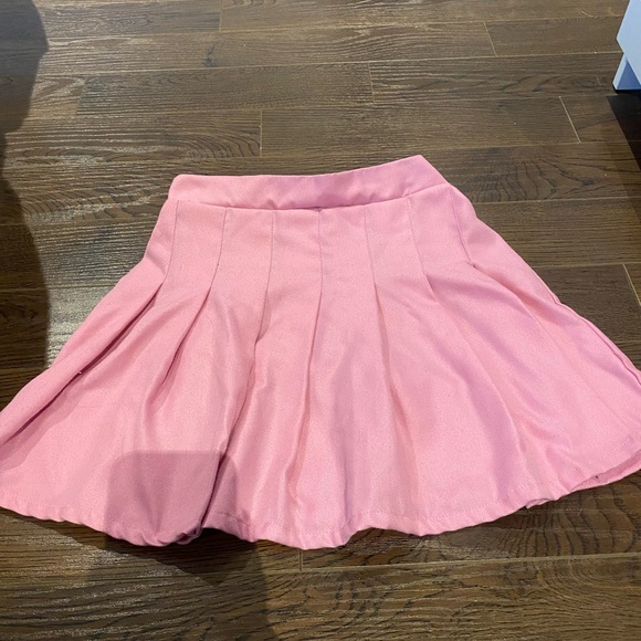 Streetwear Society Dresses & Skirts - Streetwear Society Pink Pleated Mini Skater Skirt